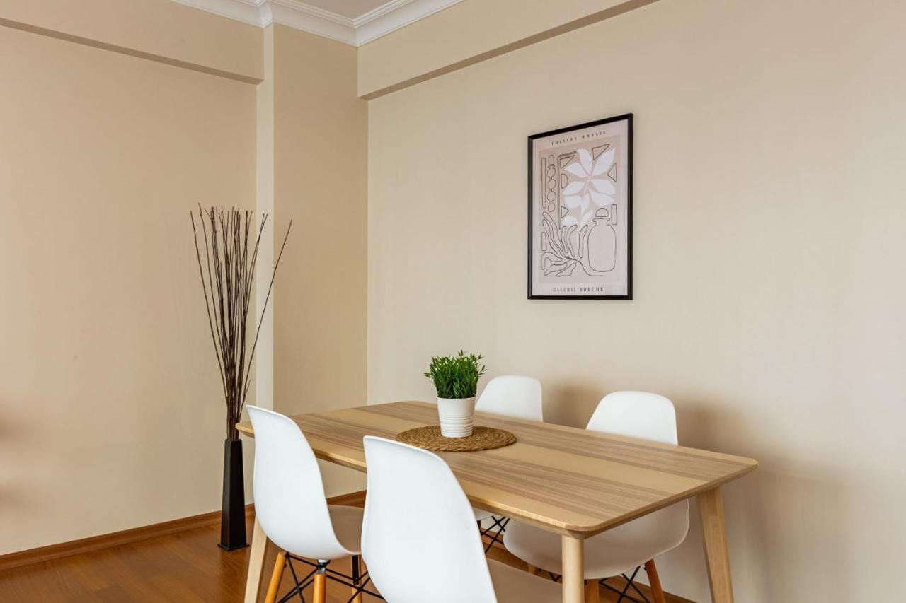 Colorful Apartment Near Popular Attractions In Sisli 이스탄불 외부 사진