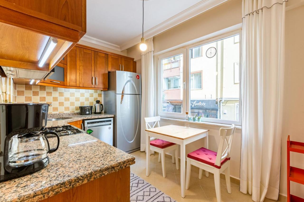 Colorful Apartment Near Popular Attractions In Sisli 이스탄불 외부 사진